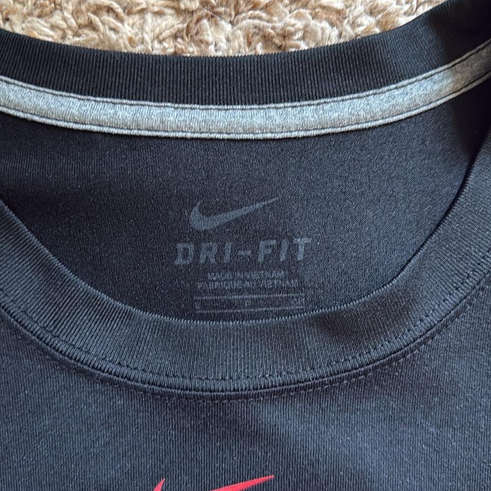 Men’s small Nike Ohio State dri-fit short sleeve shirt. Black with Block O - Picture 4 of 4